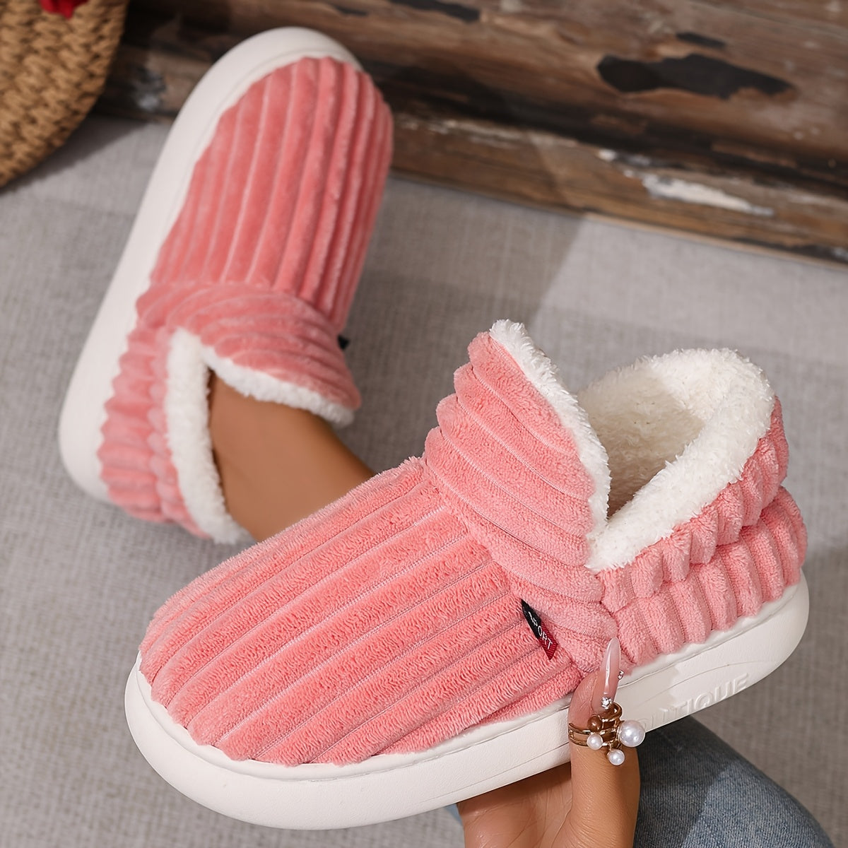 Chaussons rayés L'élégance décontractée qui voyage avec vo