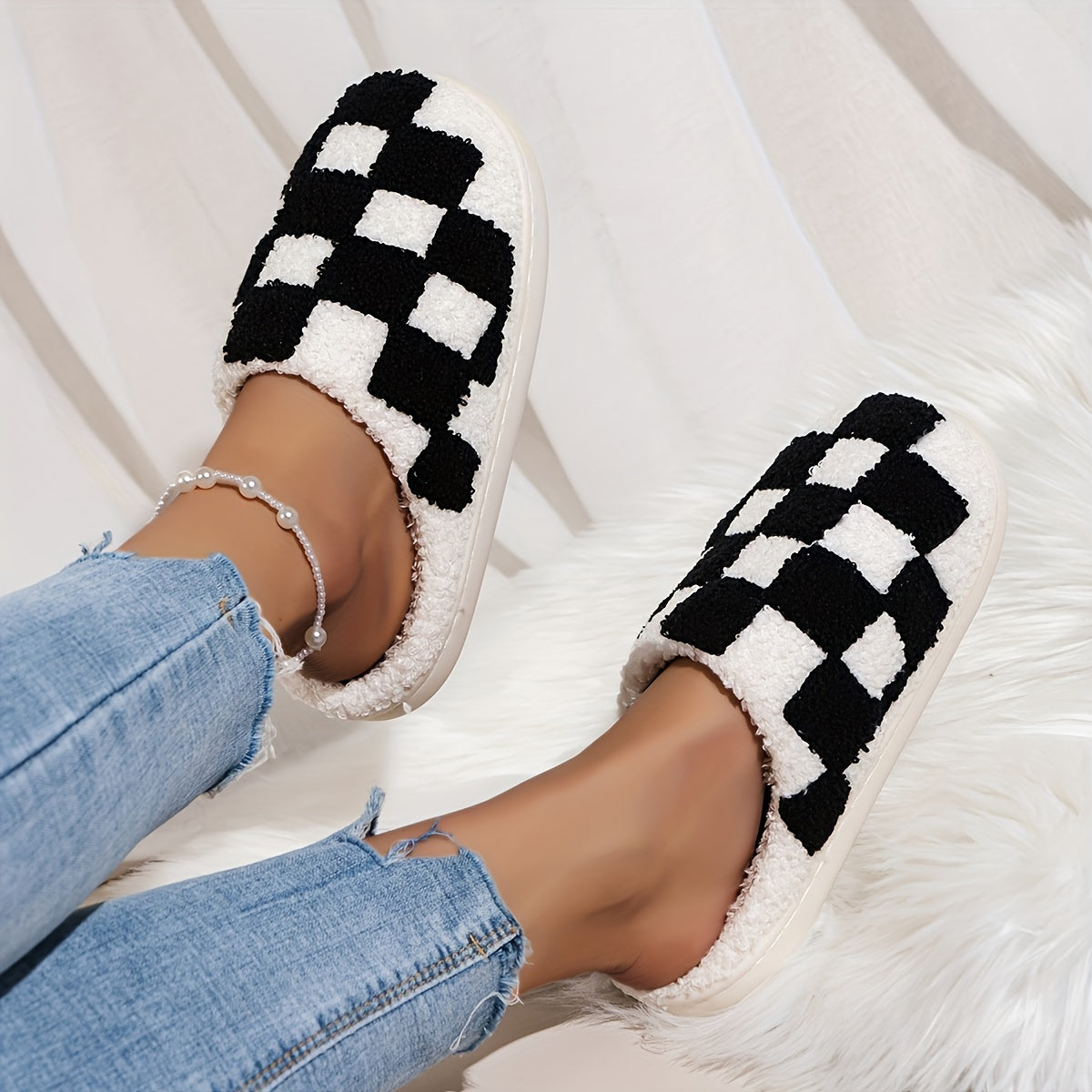 Pantoufles Damier noir et blanc